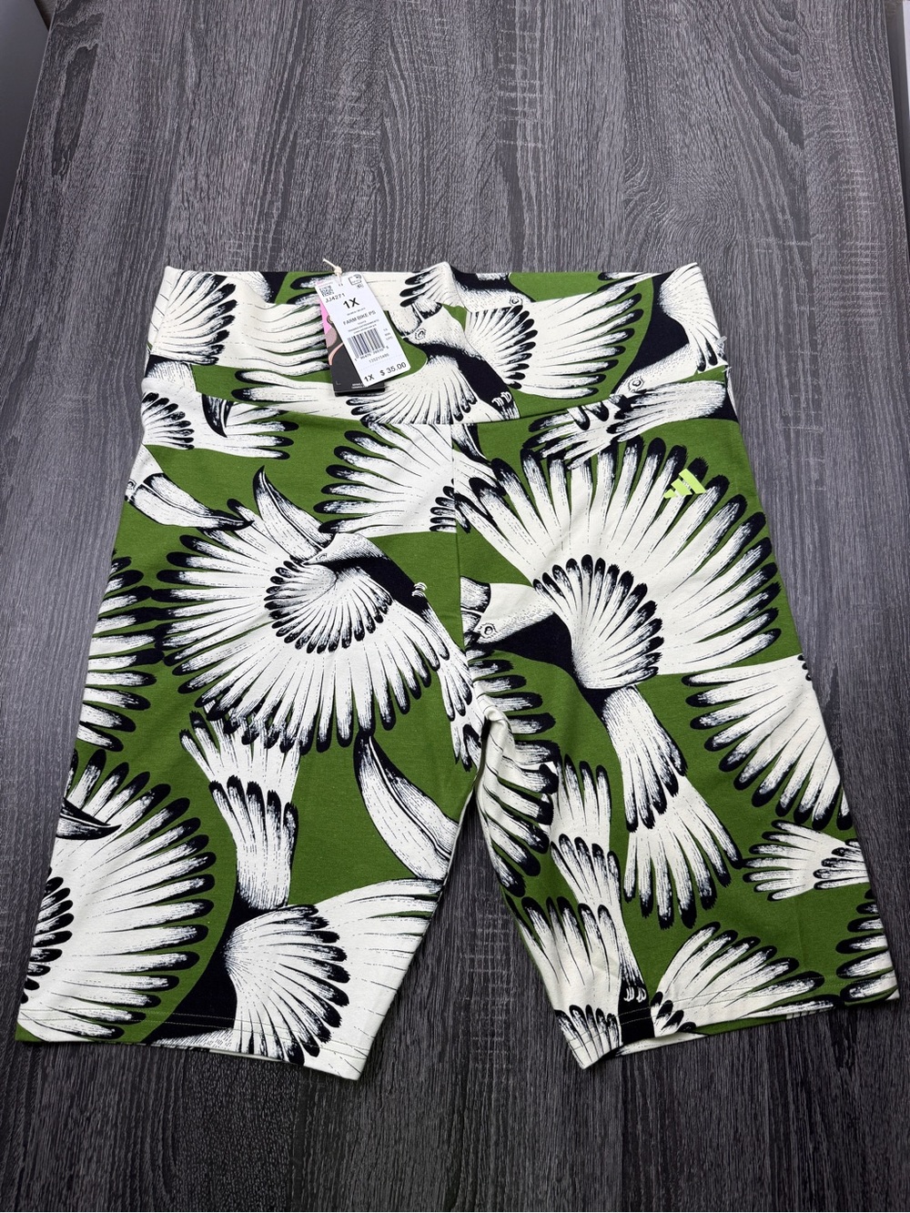 Farm Rio x Adidas Bike shorts NWT Women’s Size 1X - Picture 2 of 9